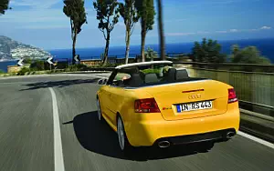Audi RS4 Cabriolet wide wallpapers