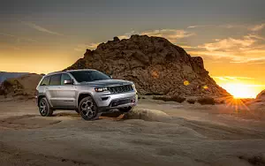 Jeep Grand Cherokee Trailhawk 4x4 Off Road wide wallpapers and HD wallpapers