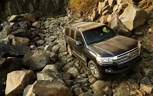 Toyota Land Cruiser 200 4x4 Off Road wide wallpapers and HD wallpapers