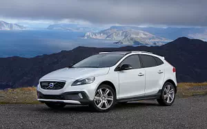 Volvo V40 D4 Cross Country car wallpapers
