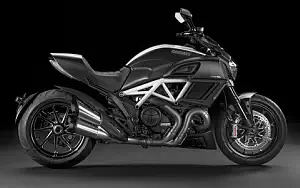 Ducati Diavel Carbon motorcycle wallpapers