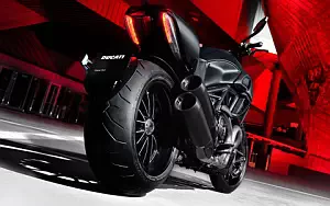 Ducati Diavel Dark motorcycle wallpapers