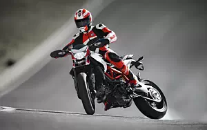 Ducati Hypermotard SP motorcycle wallpapers