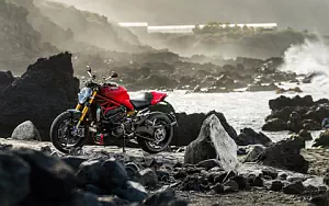 Ducati Monster 1200 S motorcycle wallpapers