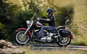 Harley-Davidson Heritage Softail Classic motorcycle wallpapers