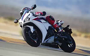 Honda CBR1000RR motorcycle wallpapers