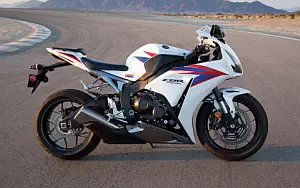 Honda CBR1000RR motorcycle wallpapers