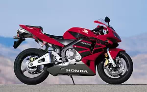 Honda CBR600RR motorcycle wallpapers