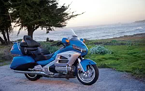 Honda Gold Wing motorcycle wallpapers