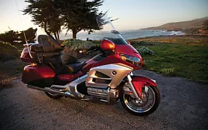 Honda Gold Wing motorcycle wallpapers