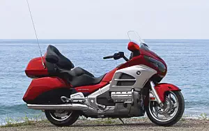 Honda Gold Wing motorcycle wallpapers