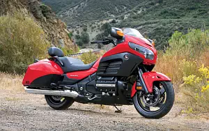 Honda Gold Wing F6B motorcycle wallpapers