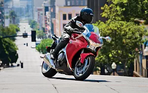 Honda VFR1200F motorcycle wallpapers