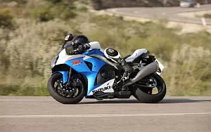 Suzuki GSX-R1000 motorcycle wallpapers