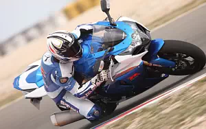 Suzuki GSX-R1000 motorcycle wallpapers