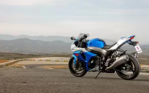 Suzuki GSX-R1000 motorcycle wallpapers