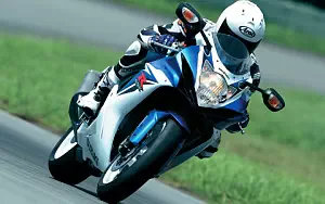 Suzuki GSX-R600 motorcycle wallpapers