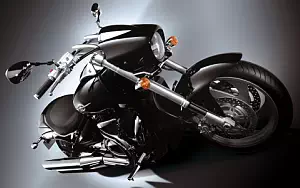 Suzuki Intruder M1500 motorcycle wallpapers