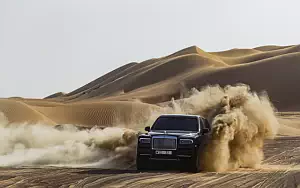 Off Road 4x4 Rolls-Royce Cullinan UAE-spec car wallpapers