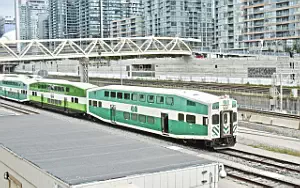 GO Transit passenger train wallpapers