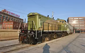 Street running train wallpapers