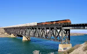 BNSF Railway freight train wallpapers