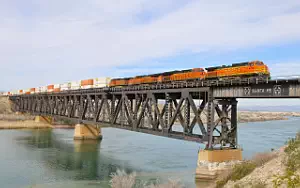 BNSF Railway freight train wallpapers