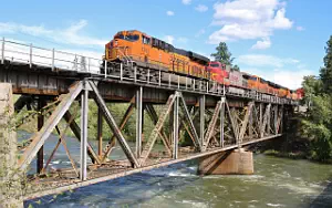 BNSF Railway freight train wallpapers