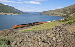 BNSF Railway freight train wallpapers