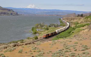 BNSF Railway freight train wallpapers