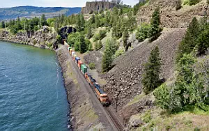 BNSF Railway freight train wallpapers