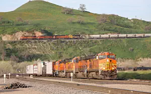 BNSF Railway freight train wallpapers