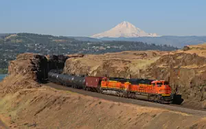 BNSF Railway freight train wallpapers