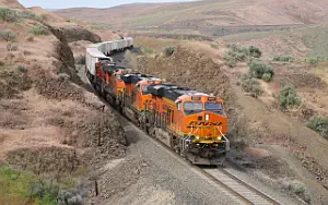 BNSF Railway freight train wallpapers