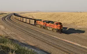 BNSF Railway freight train wallpapers