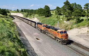 BNSF Railway freight train wallpapers