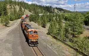 BNSF Railway freight train wallpapers