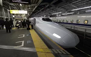 Japan High speed train wide wallpapers and HD wallpapers