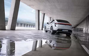 Porsche Macan Turbo car wallpapers