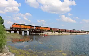 BNSF Railway freight train wallpapers