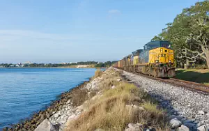 CSX Railroad freight train wallpapers