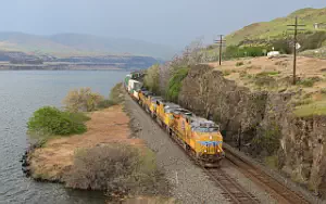 Union Pacific Railroad freight train wallpapers